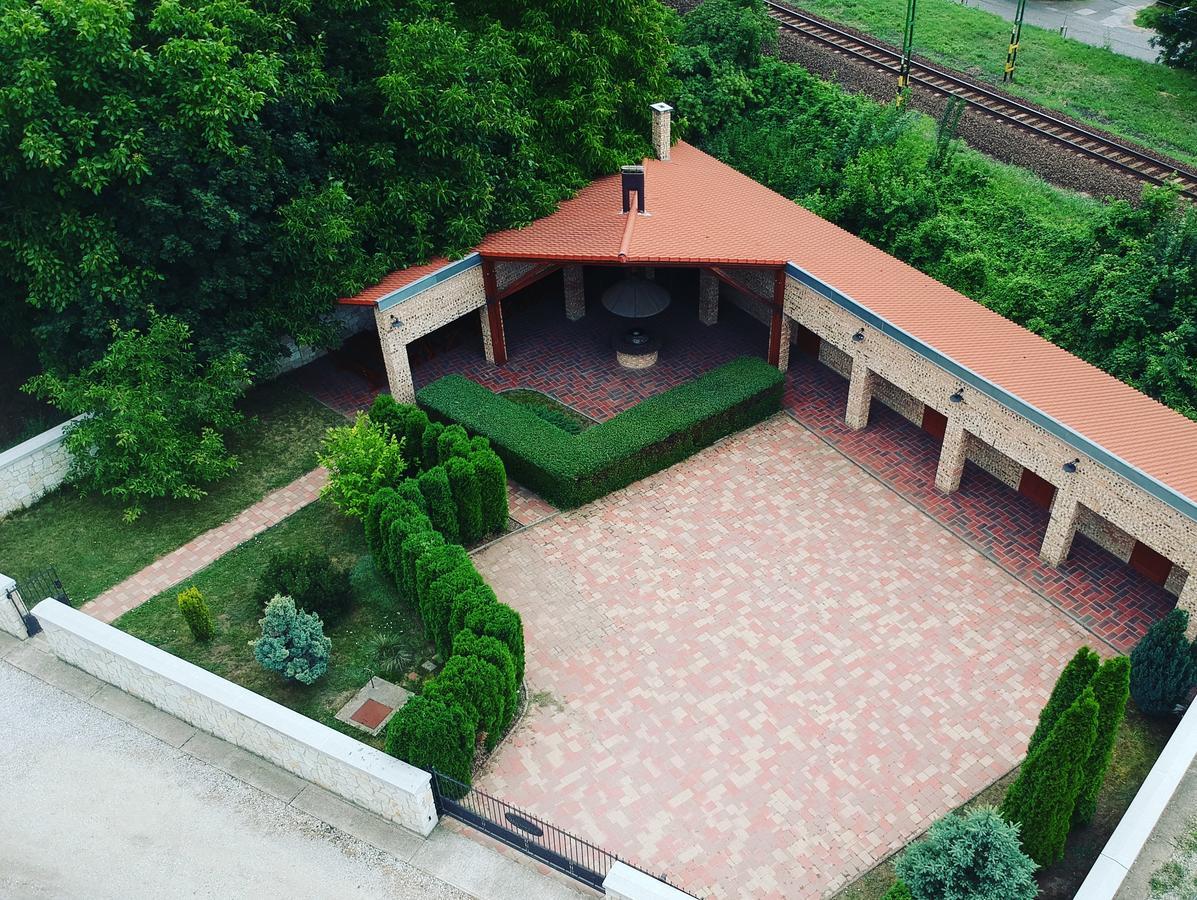 Borgaleria Otel Tokaj Dış mekan fotoğraf